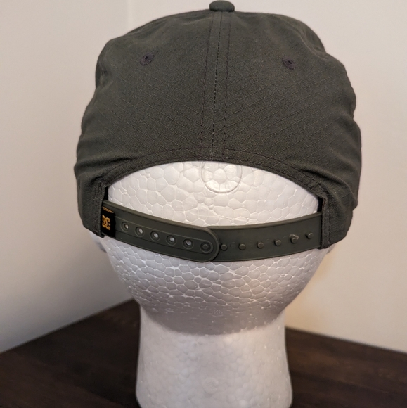 DC Snapback hat with flag patch - Picture 3 of 5